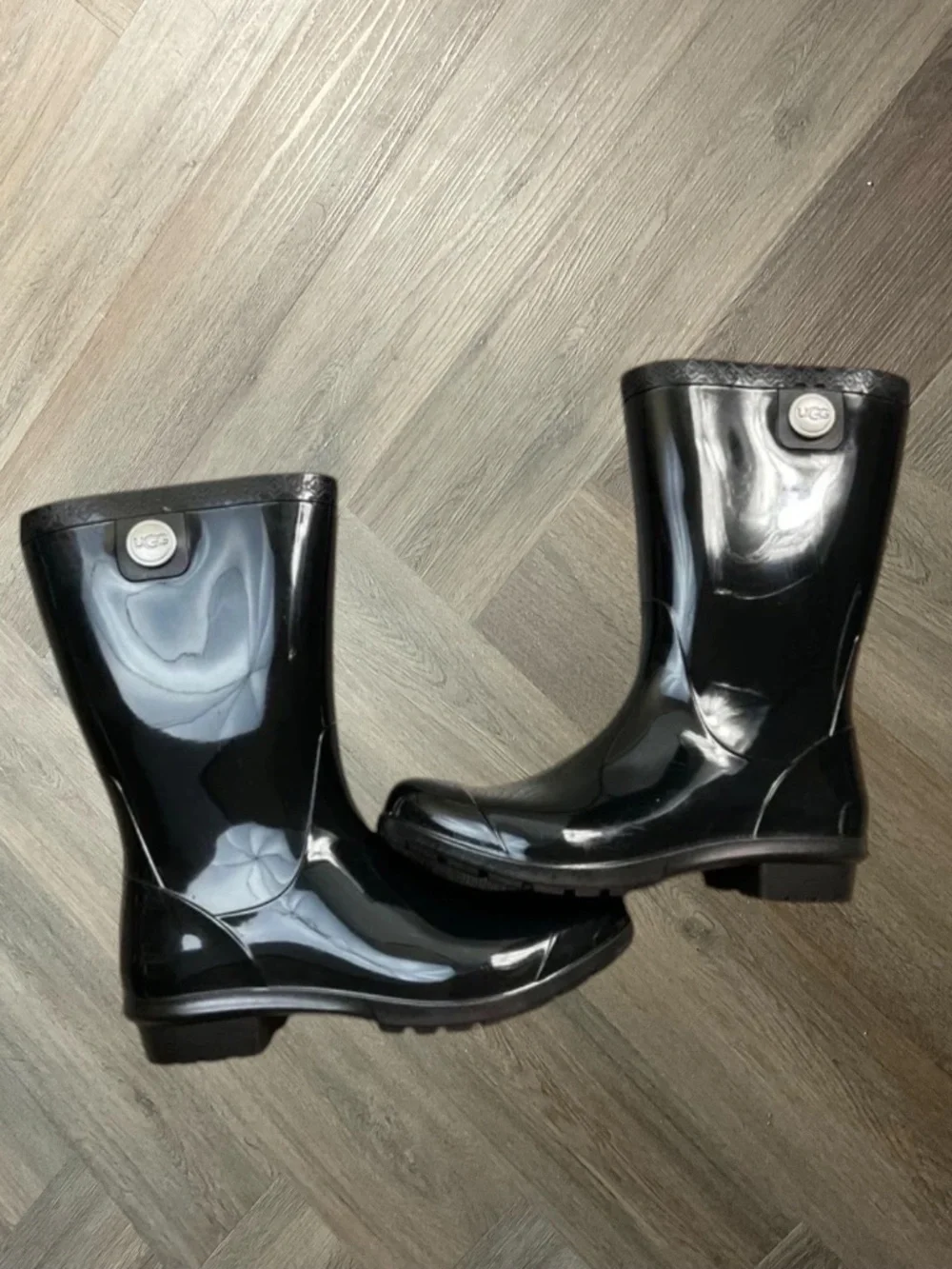UGG Glossy Sienna Waterproof Rubber‎ Pull On Mid Calf Rain Boots Womens 5 Black